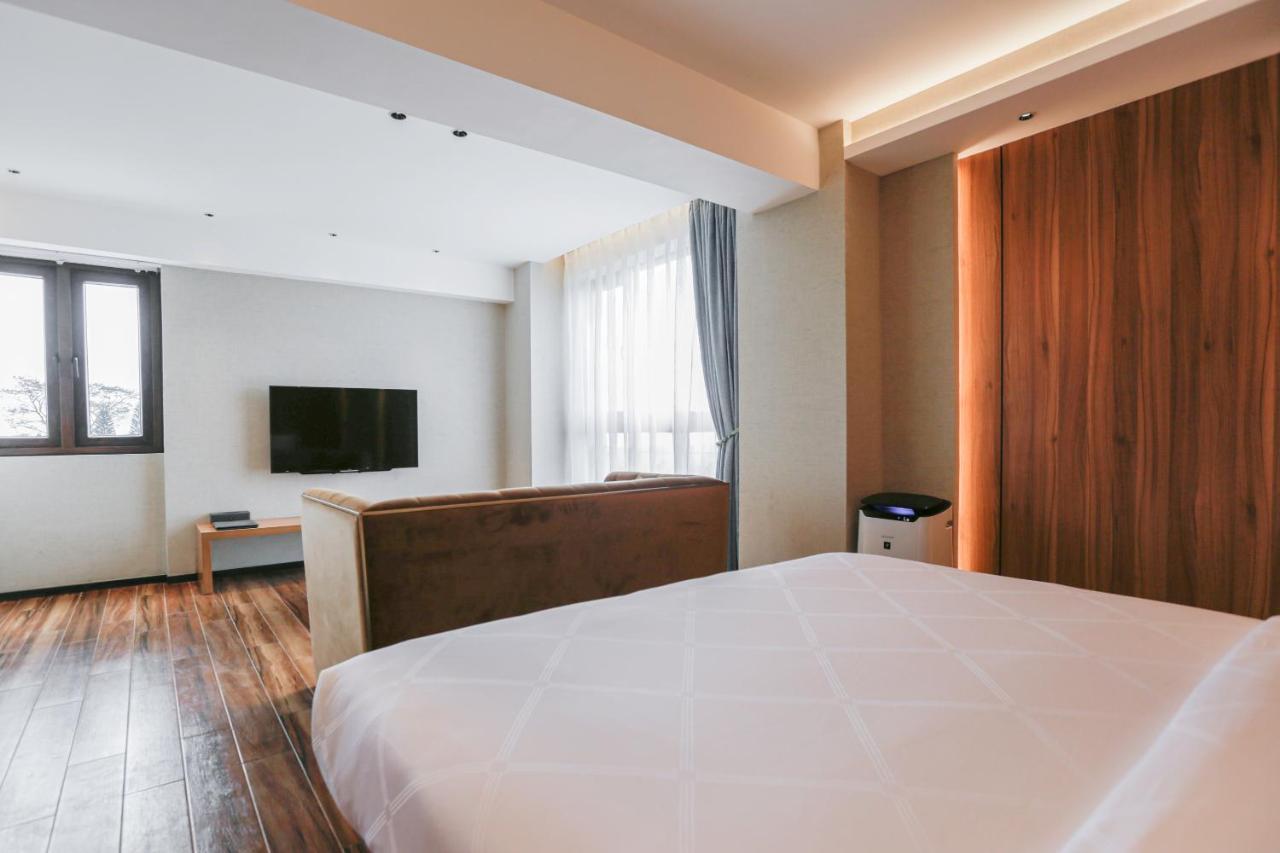 Hotel Casiana & Events Center Tagaytay Managed By Hii Tagaytay City ภายนอก รูปภาพ